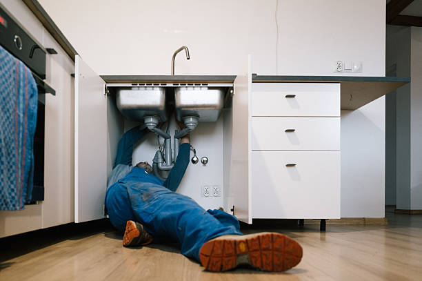 Professional Drain Cleaning technician working in Kahuku, HI
